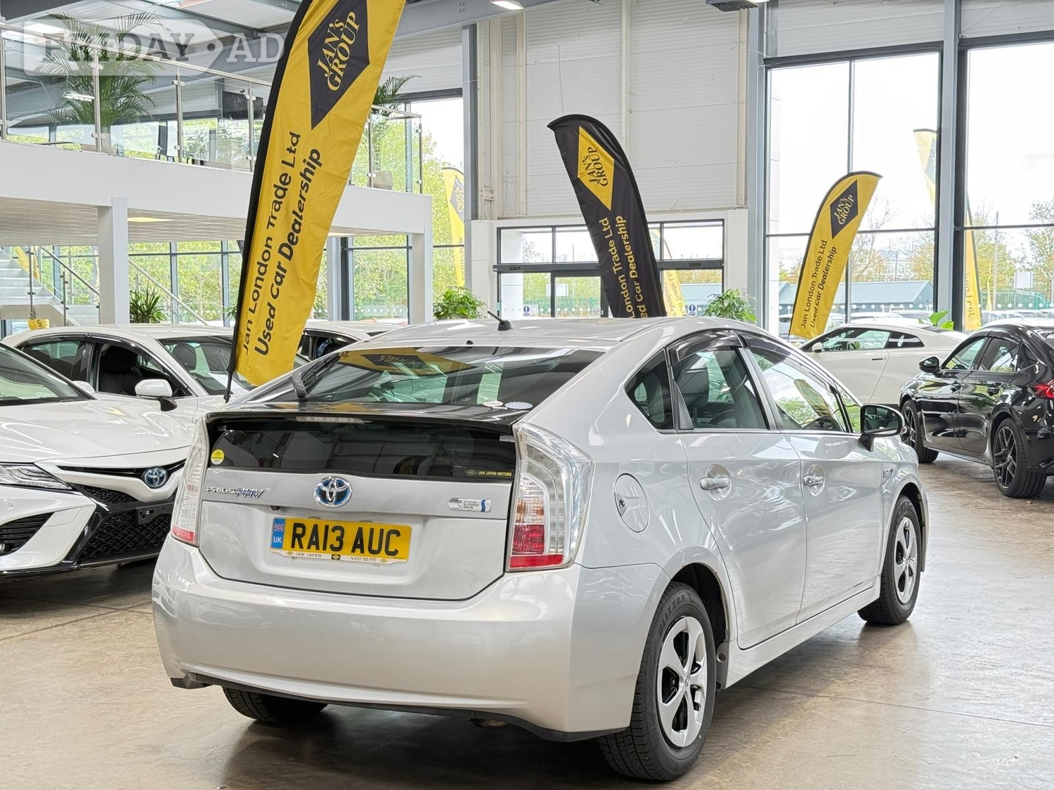 Toyota Prius 2013 - Cars in Reading