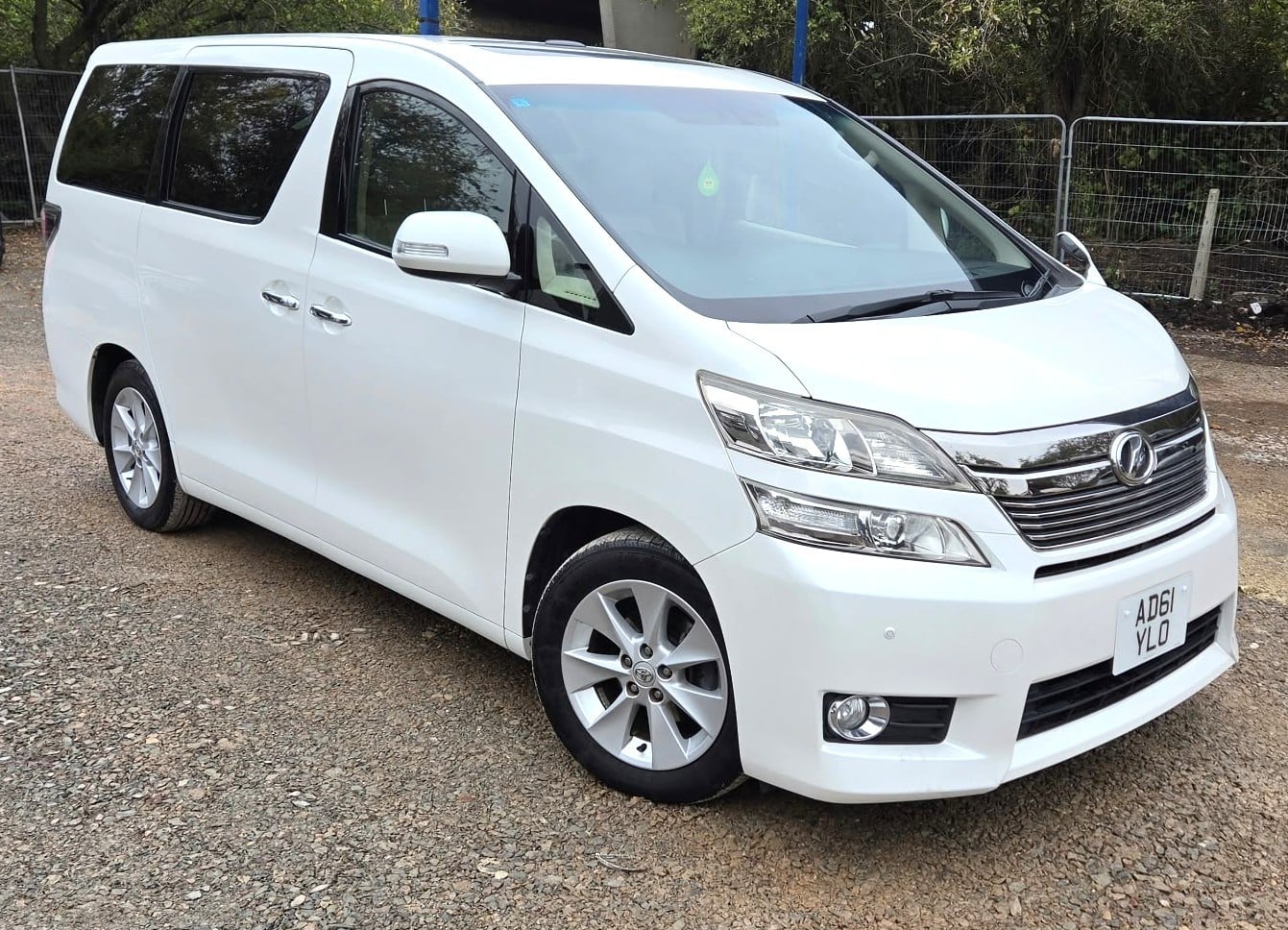 Toyota Vellfire March