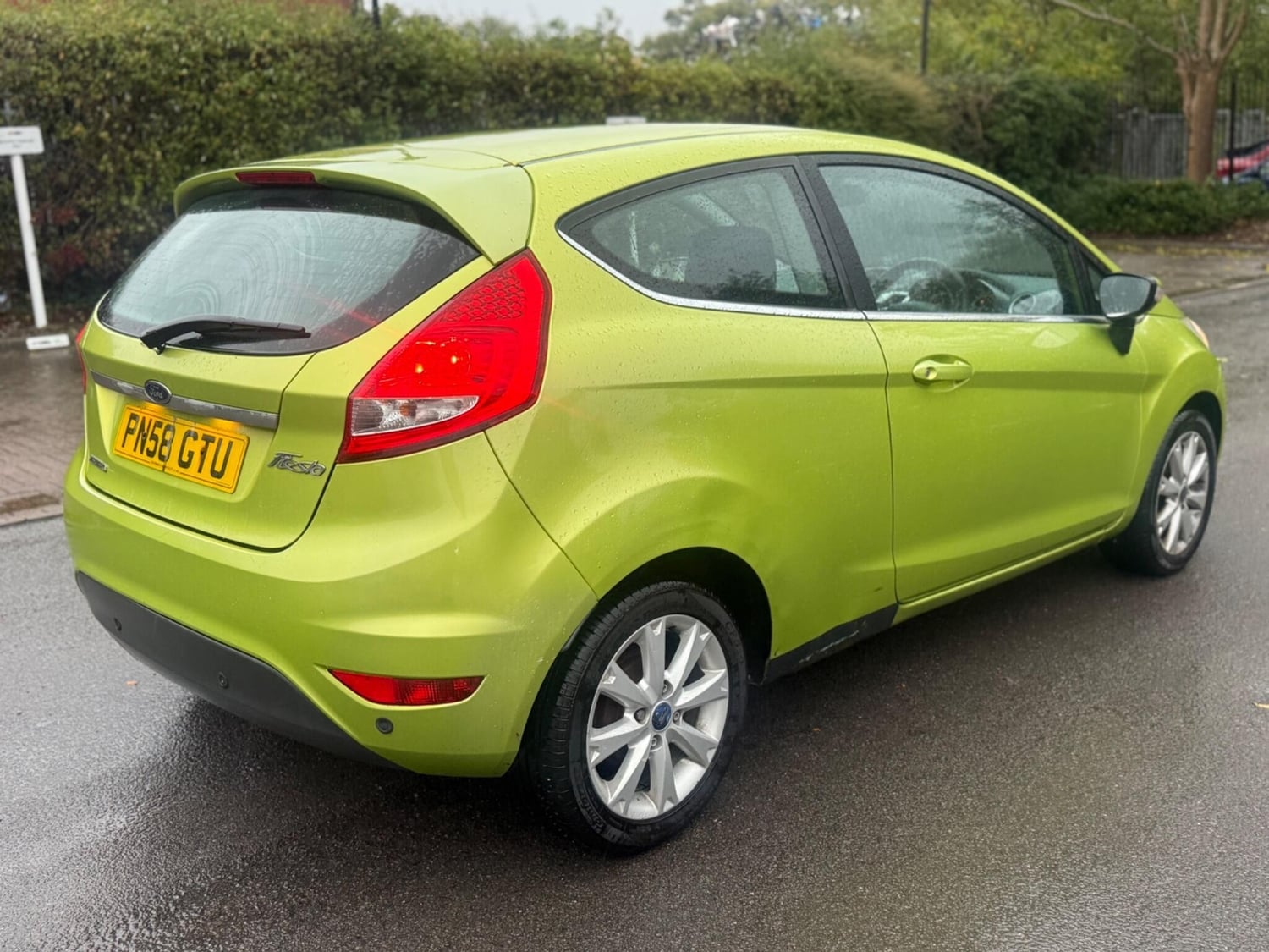 Ford Fiesta 2009 - Cars