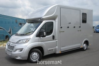 Select Pro Citroen Horsebox