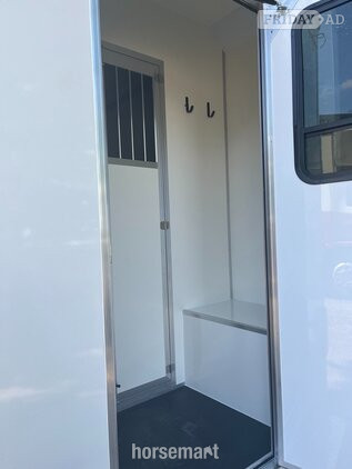 Select Pro Citroen Horsebox - Trailers & Horseboxes