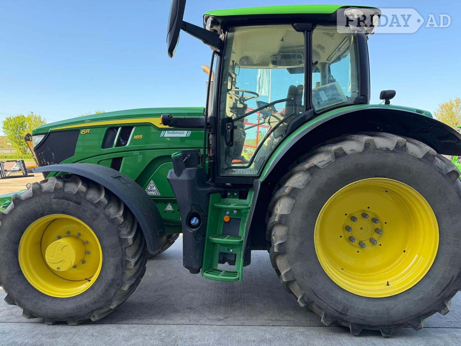 [ berth ]John Deere 6R 185