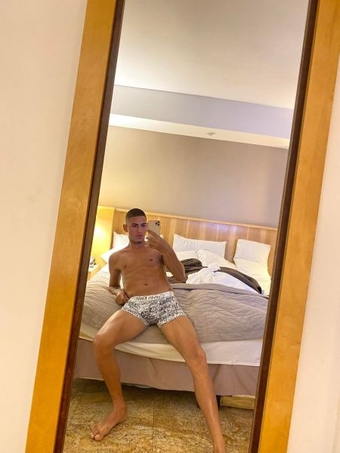 DerickXL