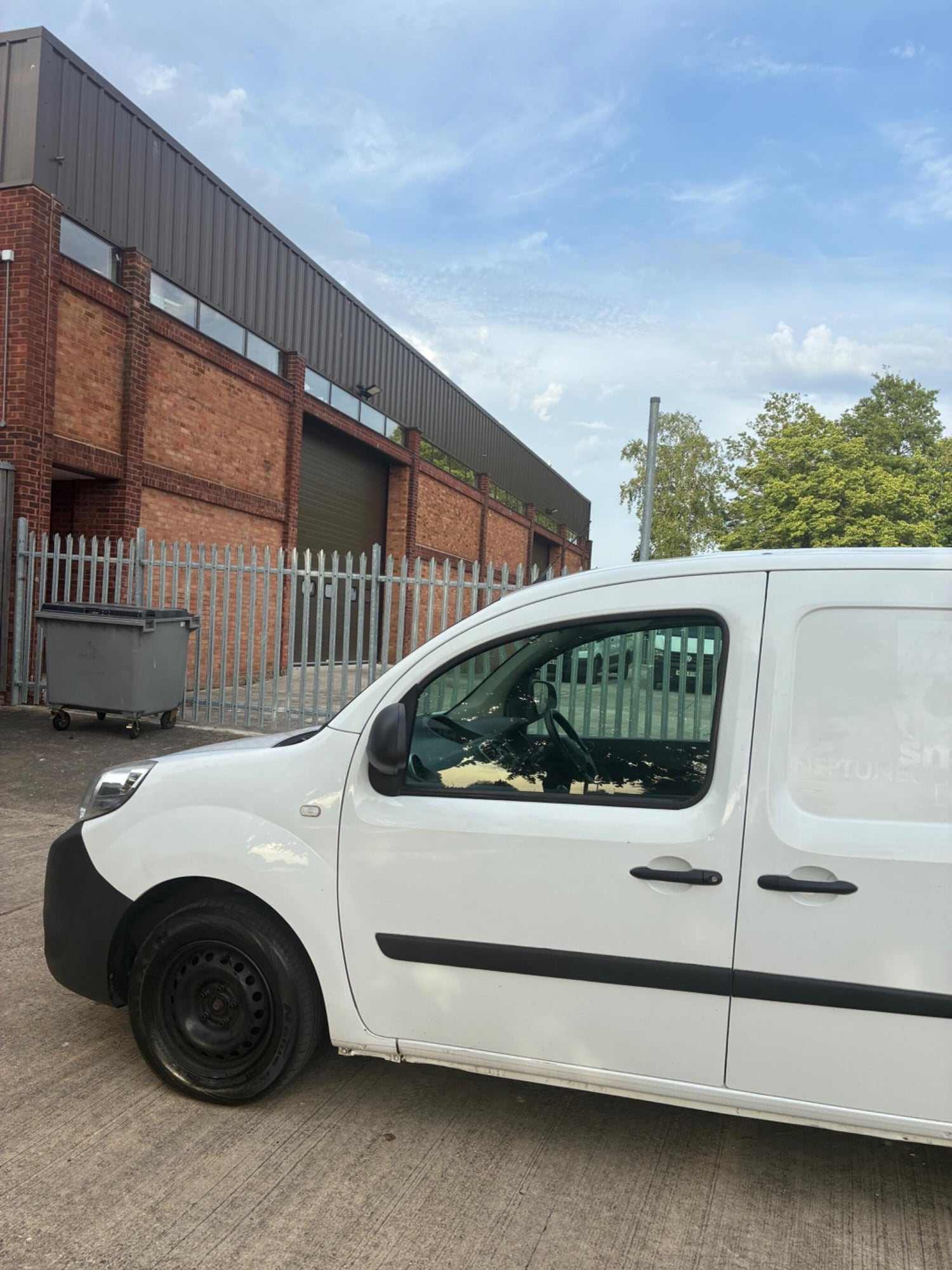 Nissan NV250 2020 - Vans & Commercial Vehicles in Reading