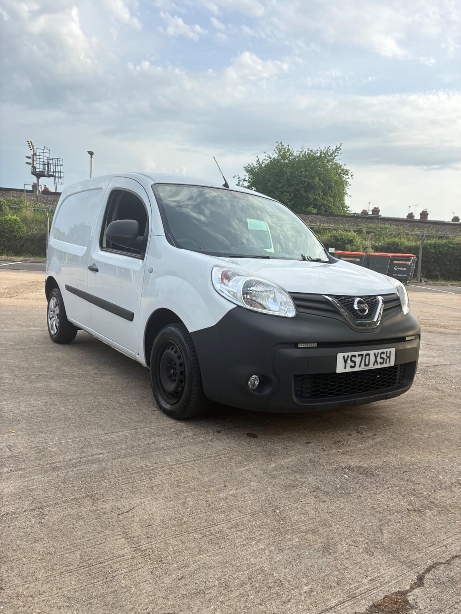 Nissan NV250 2020 - Vans & Commercial Vehicles