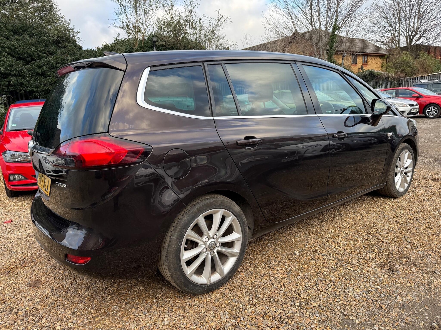[ berth ]Vauxhall Zafira Tourer