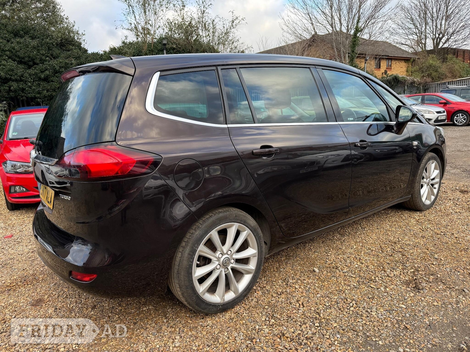 [ berth ]Vauxhall Zafira Tourer