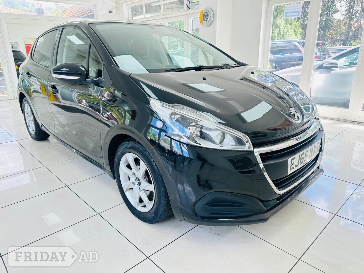 Peugeot 208 2016 in Iver