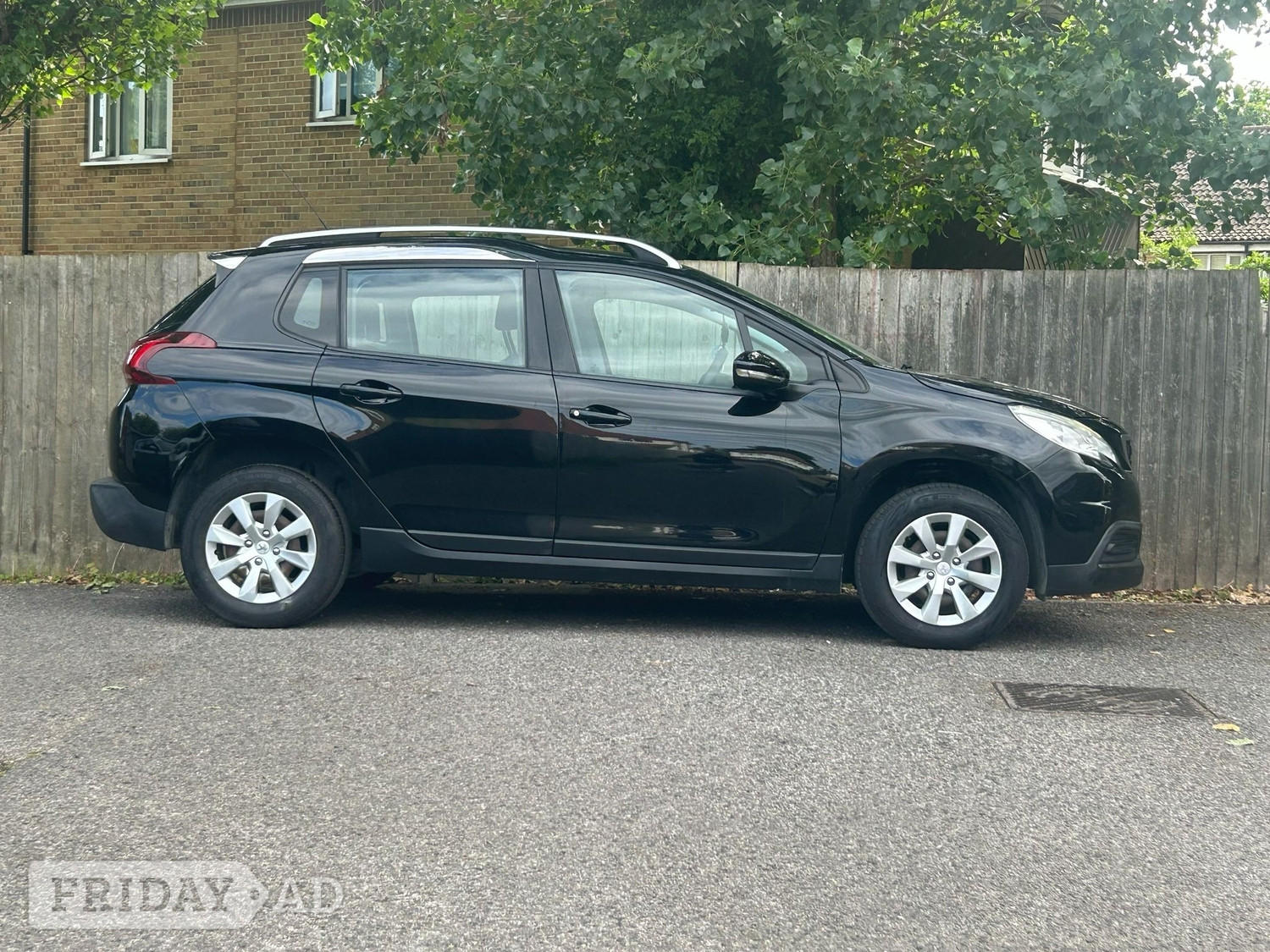 [ berth ]Peugeot 2008
