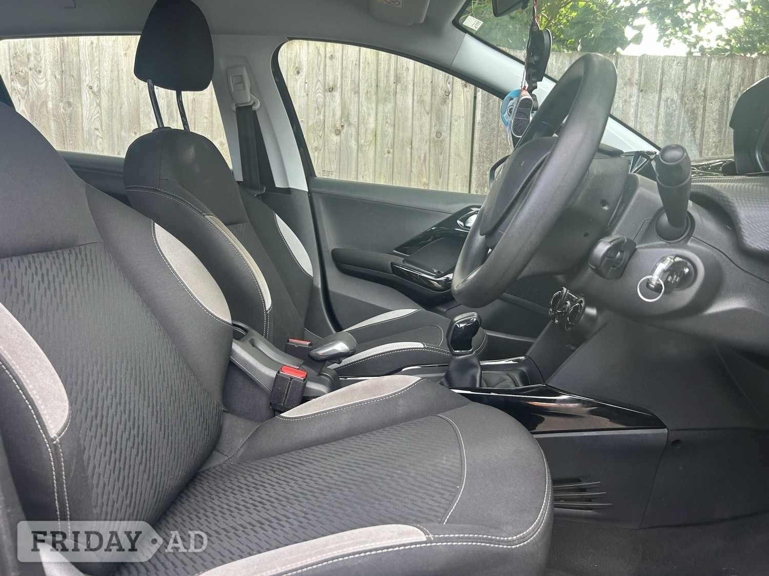 Peugeot 2008 2016 - Cars