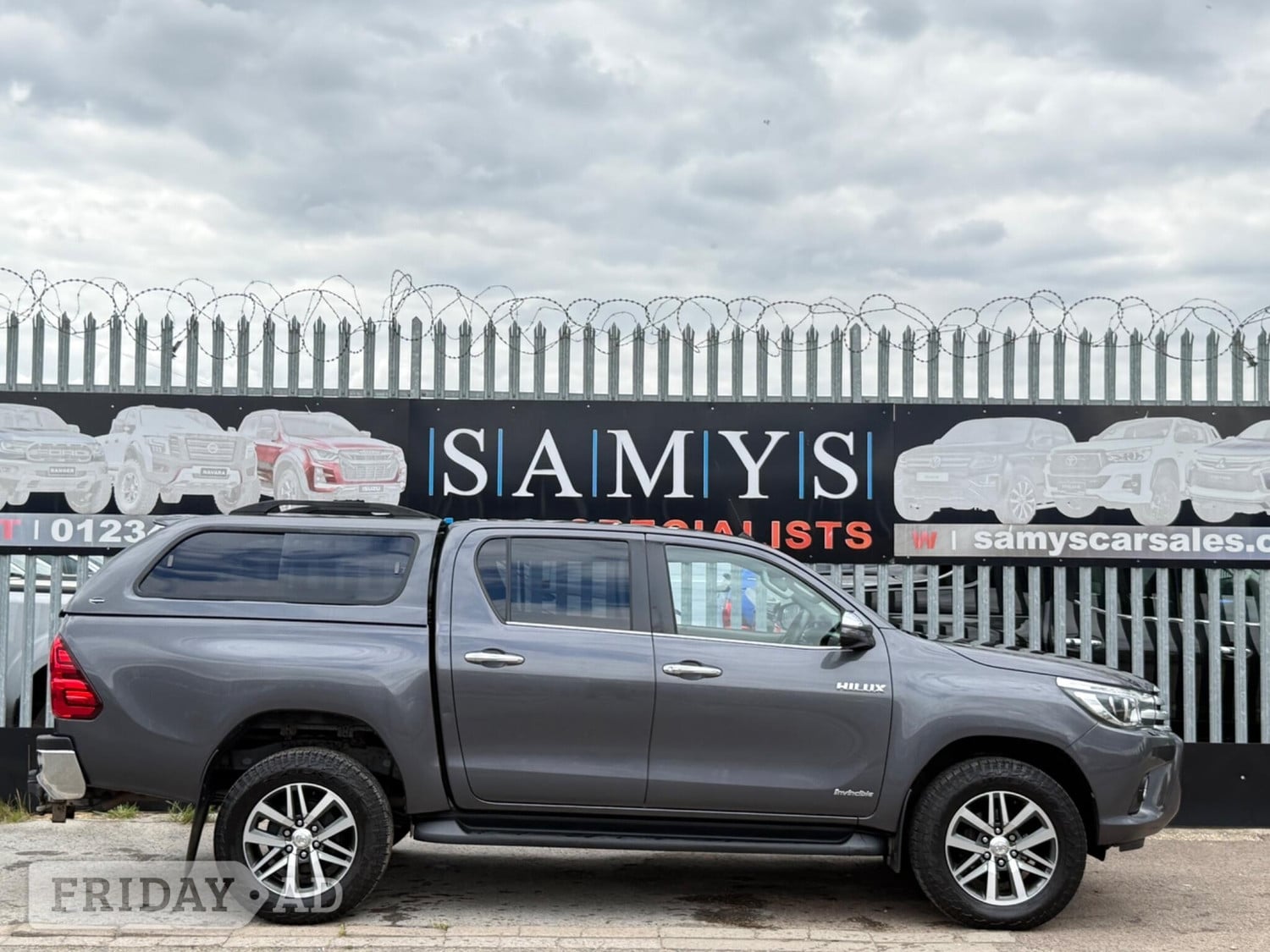 [ berth ]Toyota Hilux