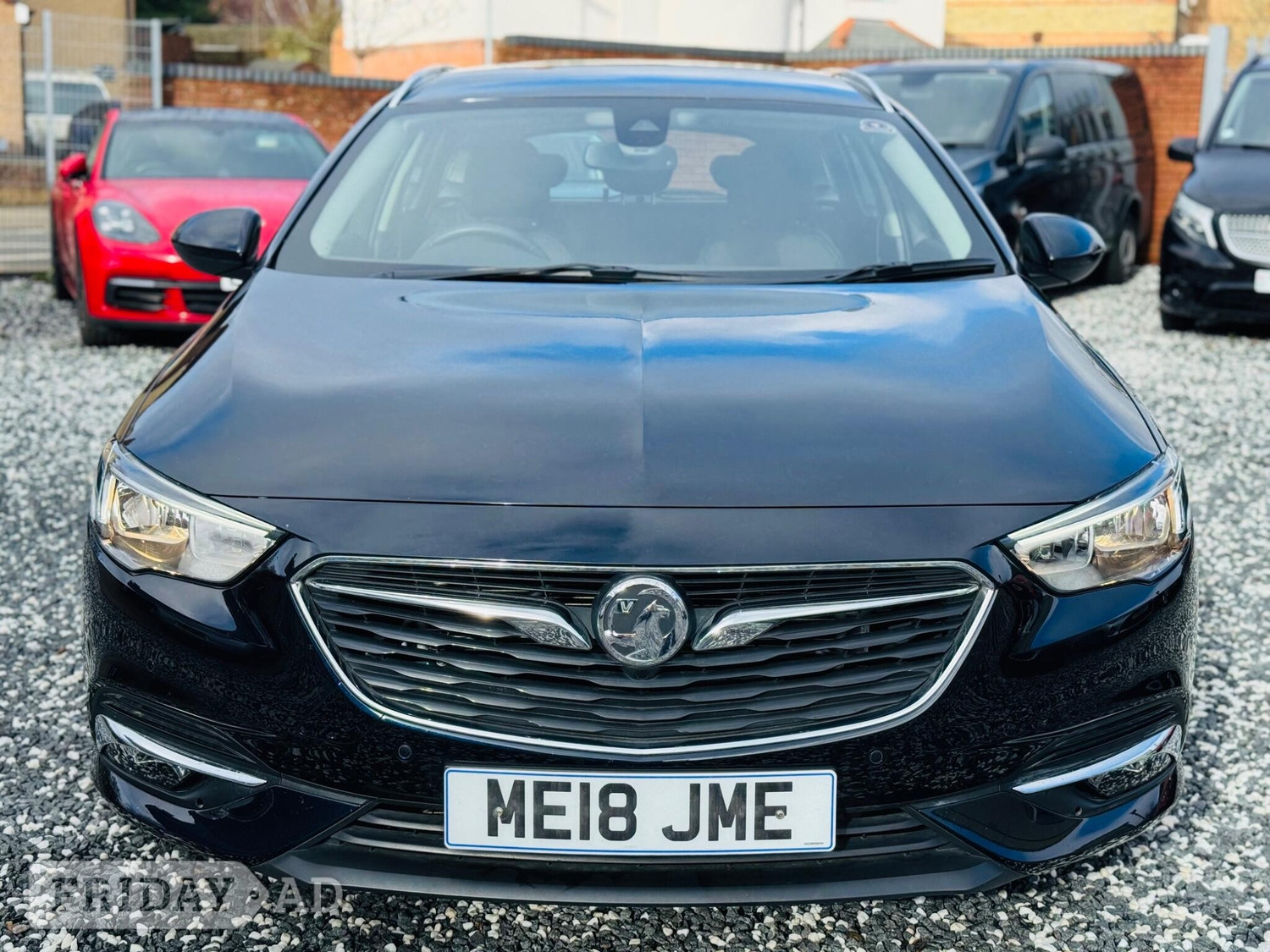 Vauxhall Insignia 2018 - Cars in Bedford