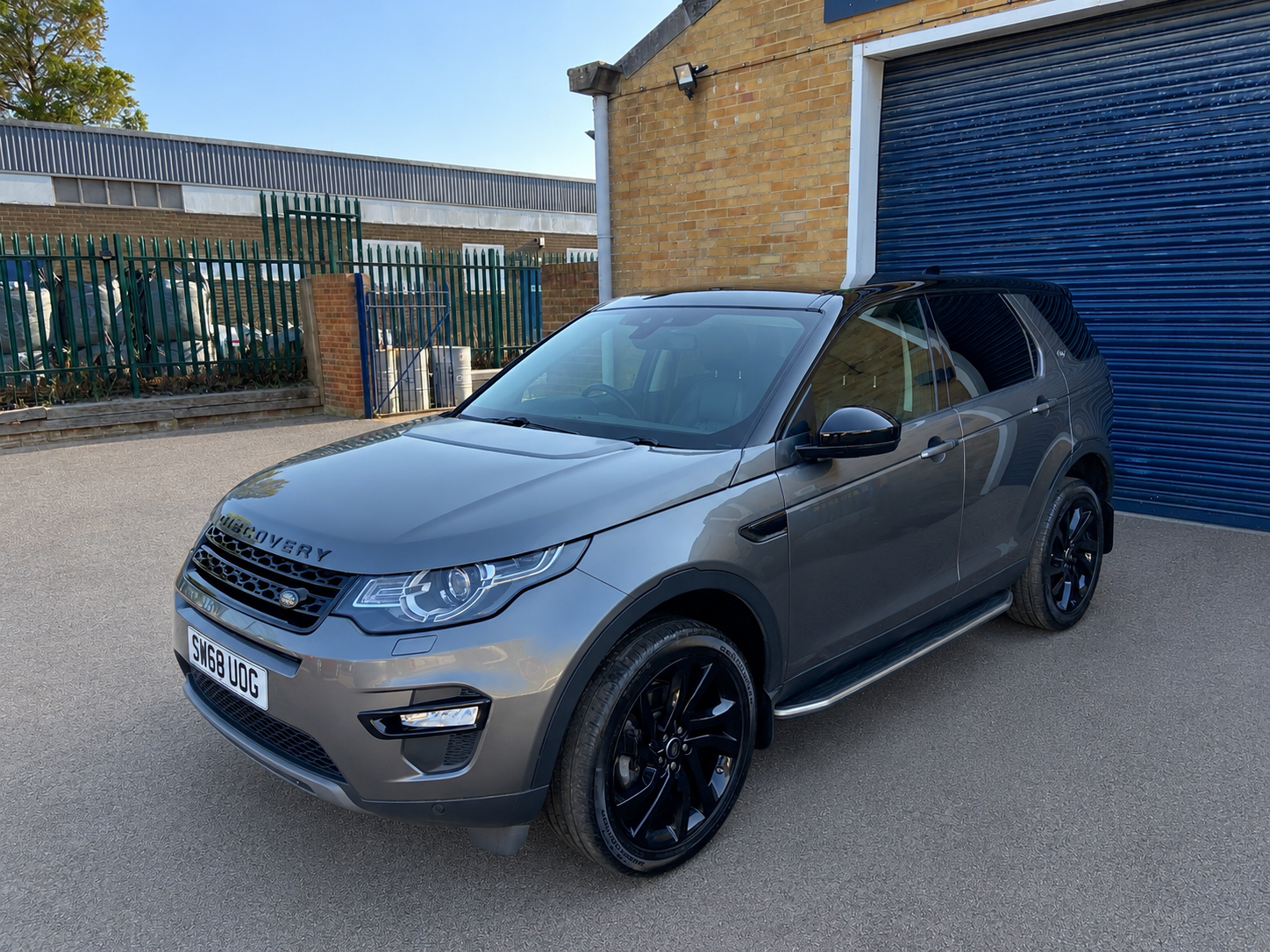 Land Rover Discovery Sport 2018 - Cars in Worthing