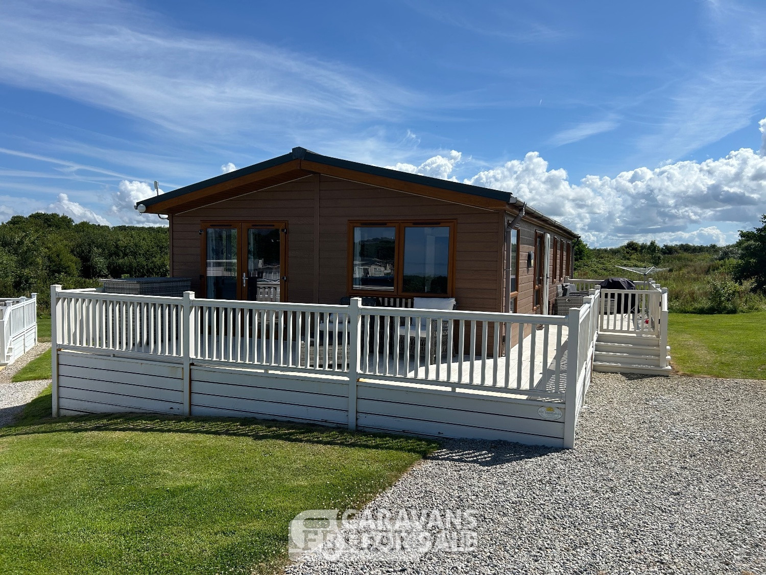 Absolutely lovely Atas Lilac Lodge 40’ x 20’ in Crantock