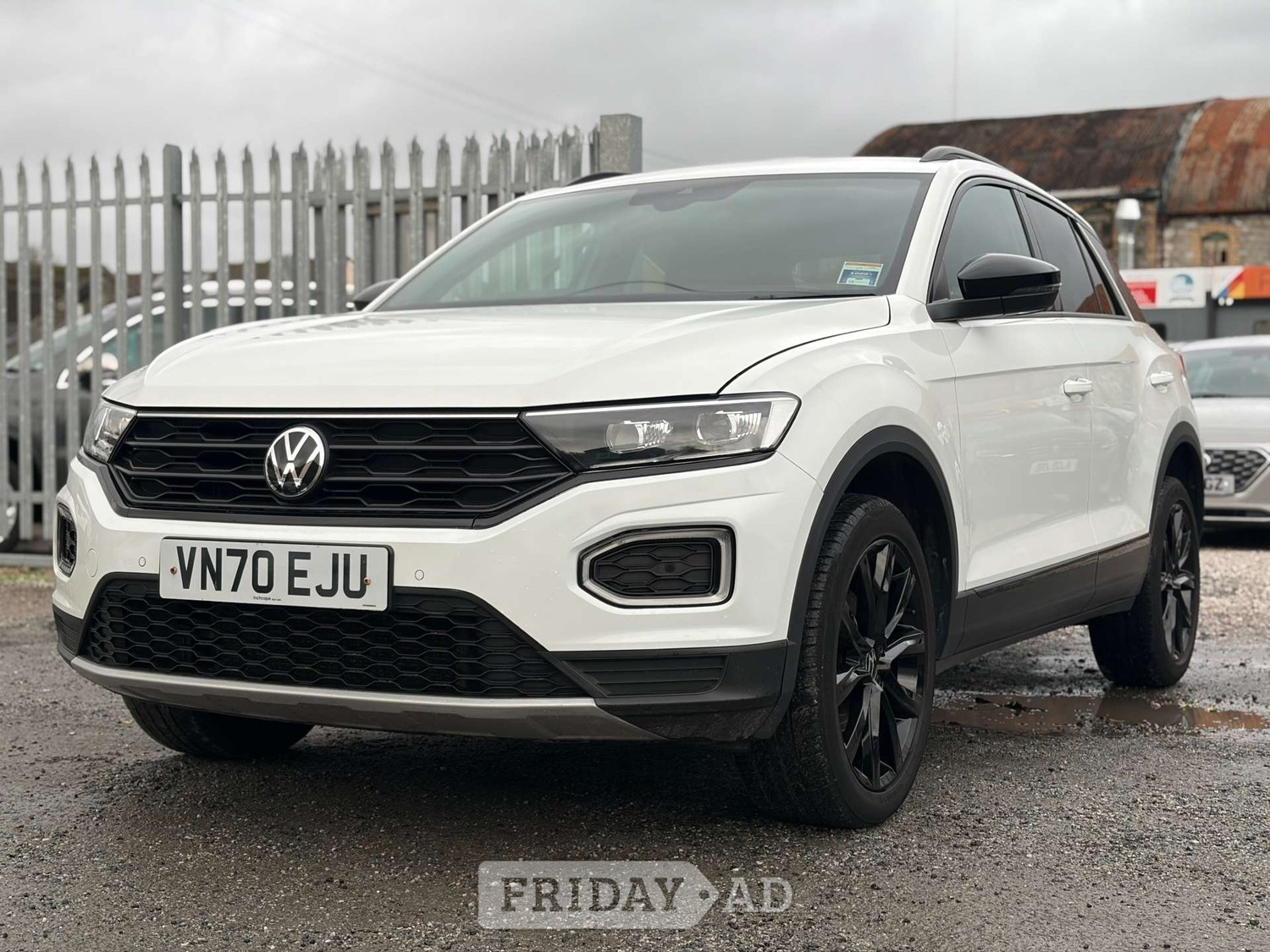 [ berth ]Volkswagen T-Roc