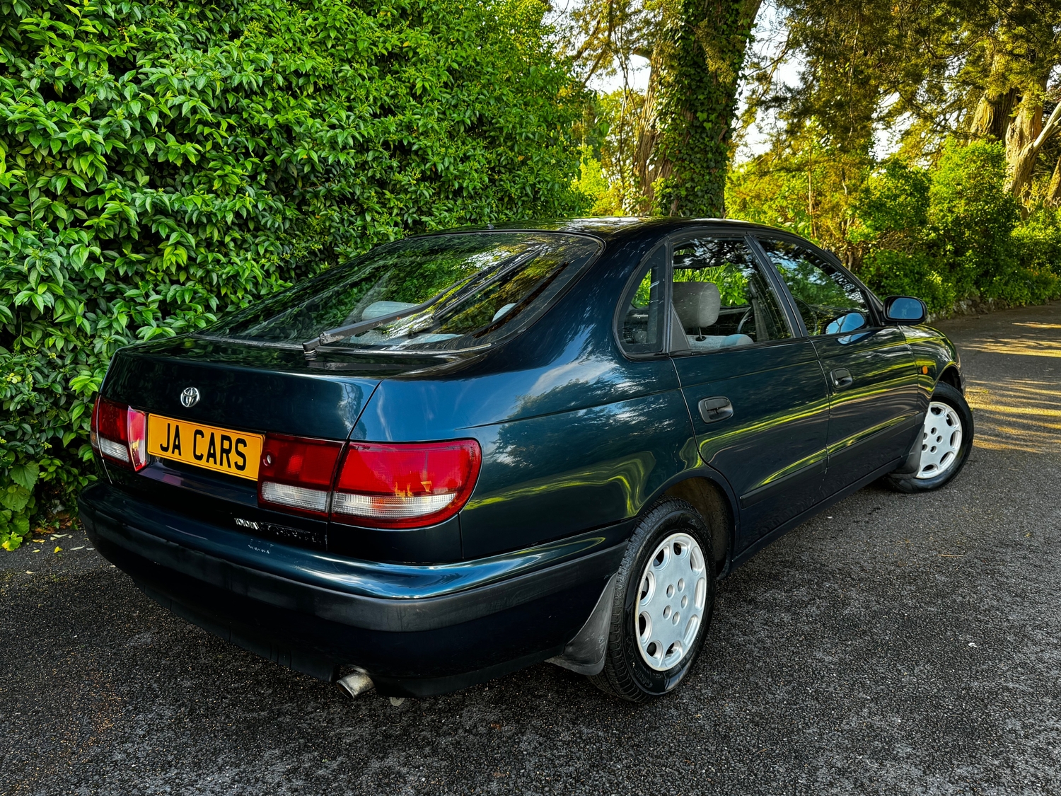 [ berth ]Toyota Carina E