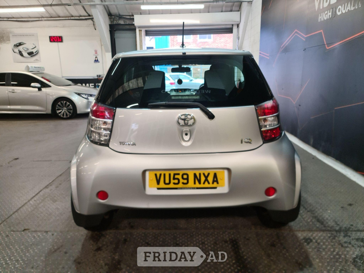 Toyota IQ 2009 - Cars
