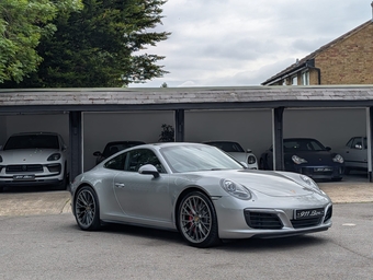 Porsche 911 2016