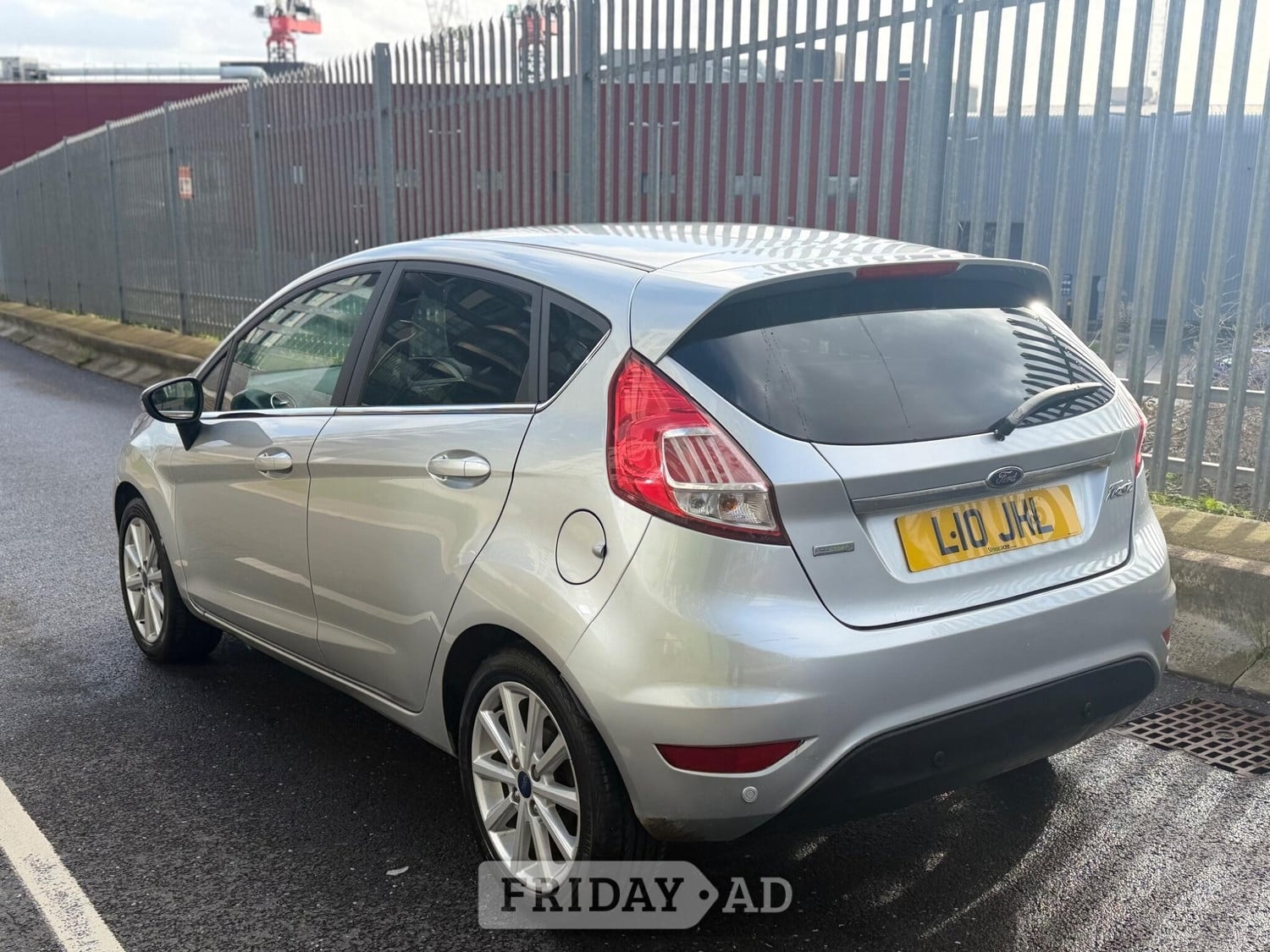 [ berth ]Ford Fiesta