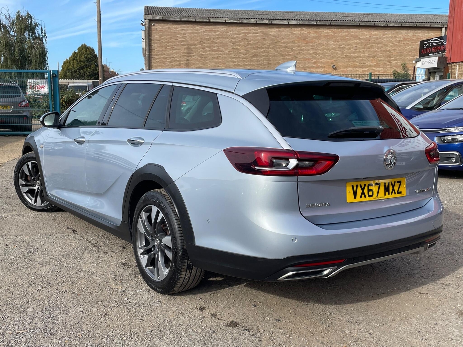 Vauxhall Insignia 2017 - Cars in Peterborough