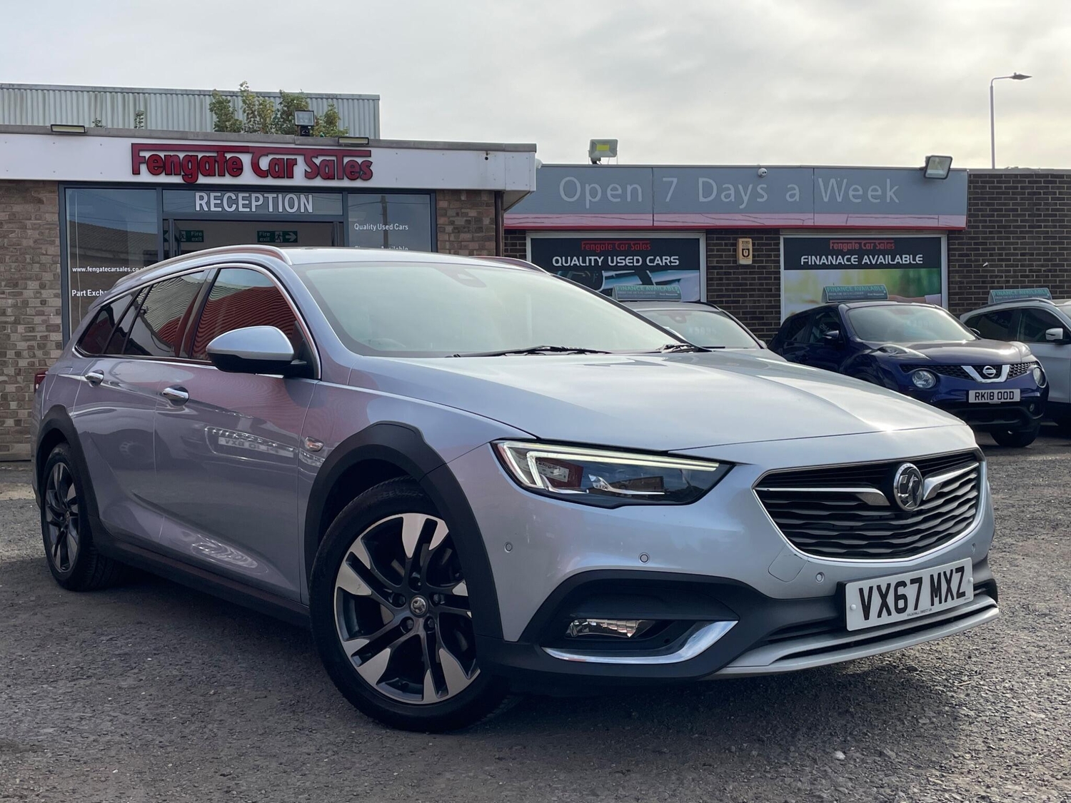 Vauxhall Insignia 2017 - Cars