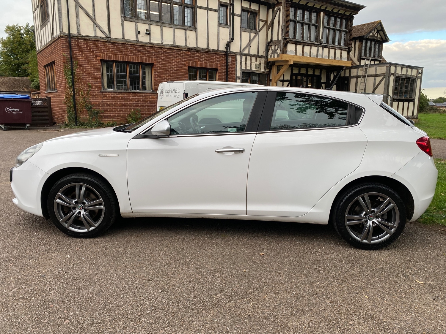 Alfa Romeo Giulietta 2016 - Cars in Hitchin