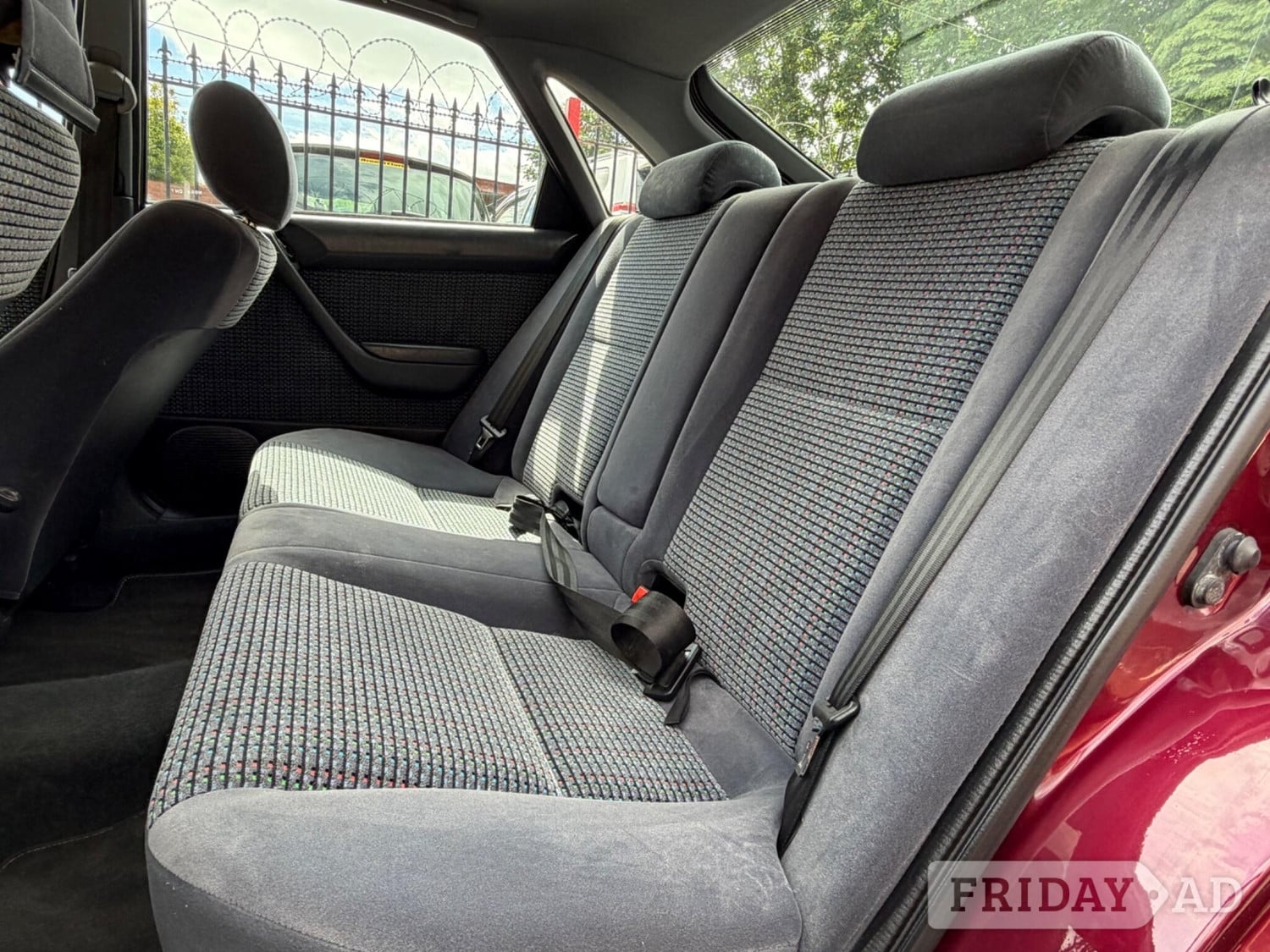 Toyota Carina E 1996 - Cars