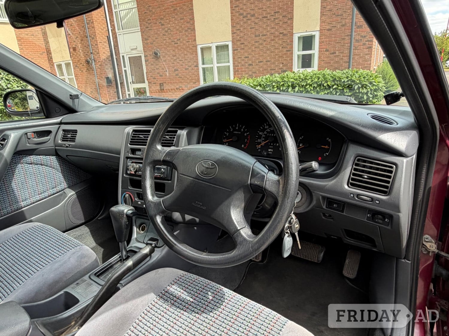 [ berth ]Toyota Carina E