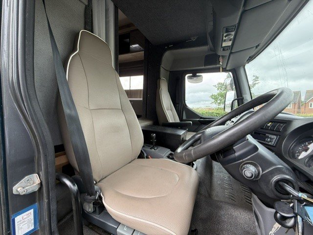 Browns Coachworks TRANPORTER ELITE  DAF LF Horsebox - Trailers & Horseboxes in Banbury