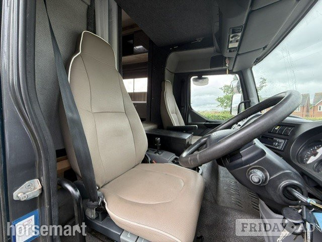 BROWNS TRANPORTER ELITE  DAF LF Horsebox - Trailers & Horseboxes in Banbury