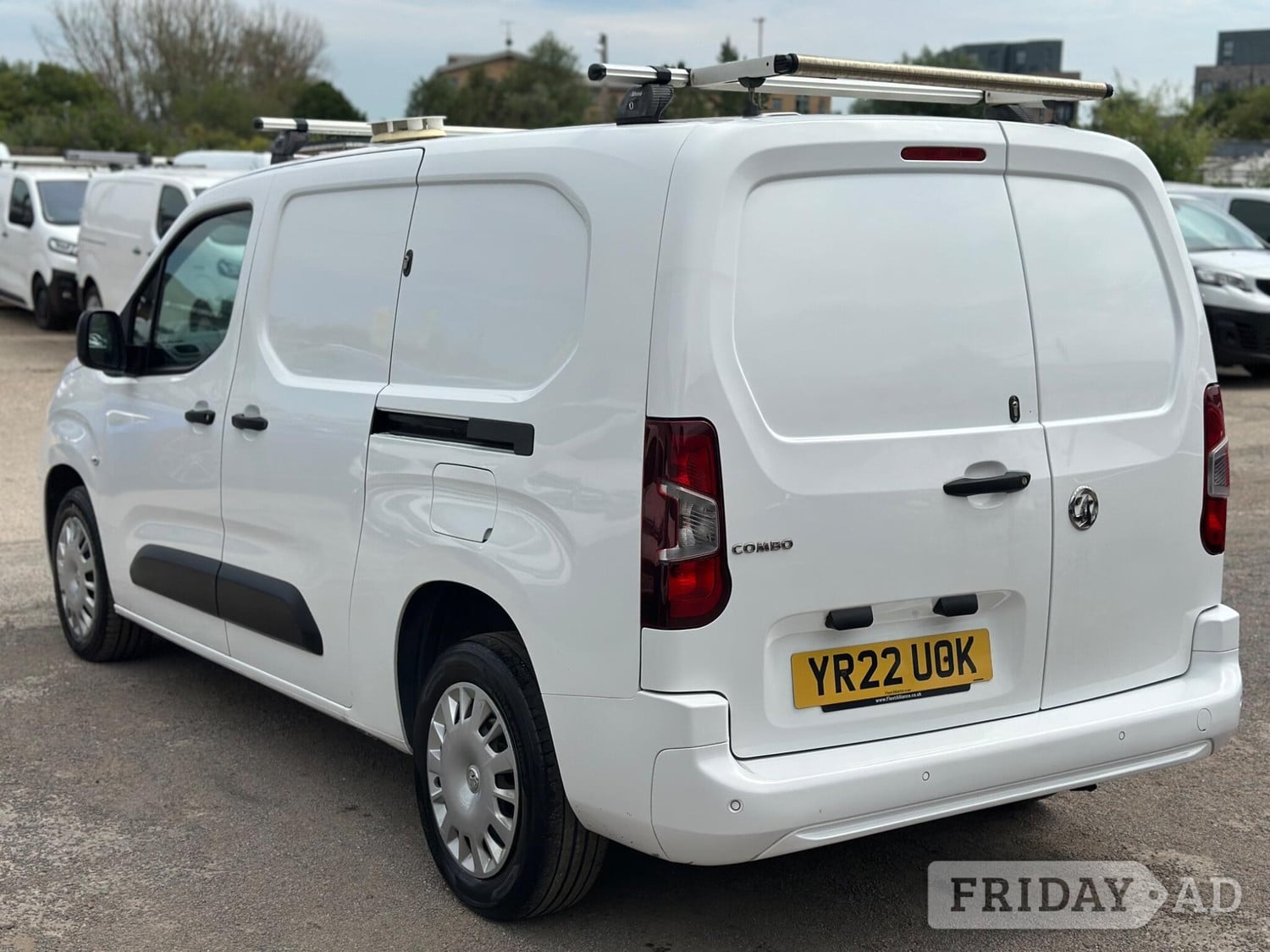 Vauxhall Combo 2022 - Vans & Commercial Vehicles