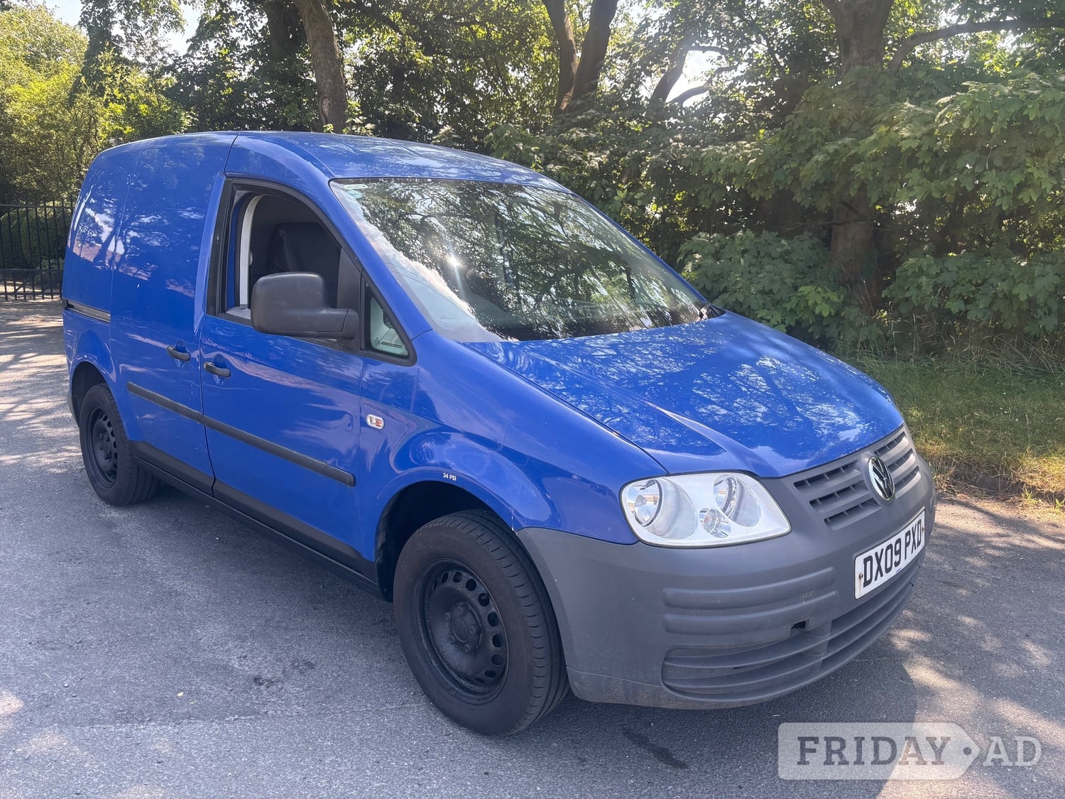 Volkswagen Caddy 2009 in Leeds