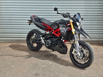Aprilia Dorsoduro 2018