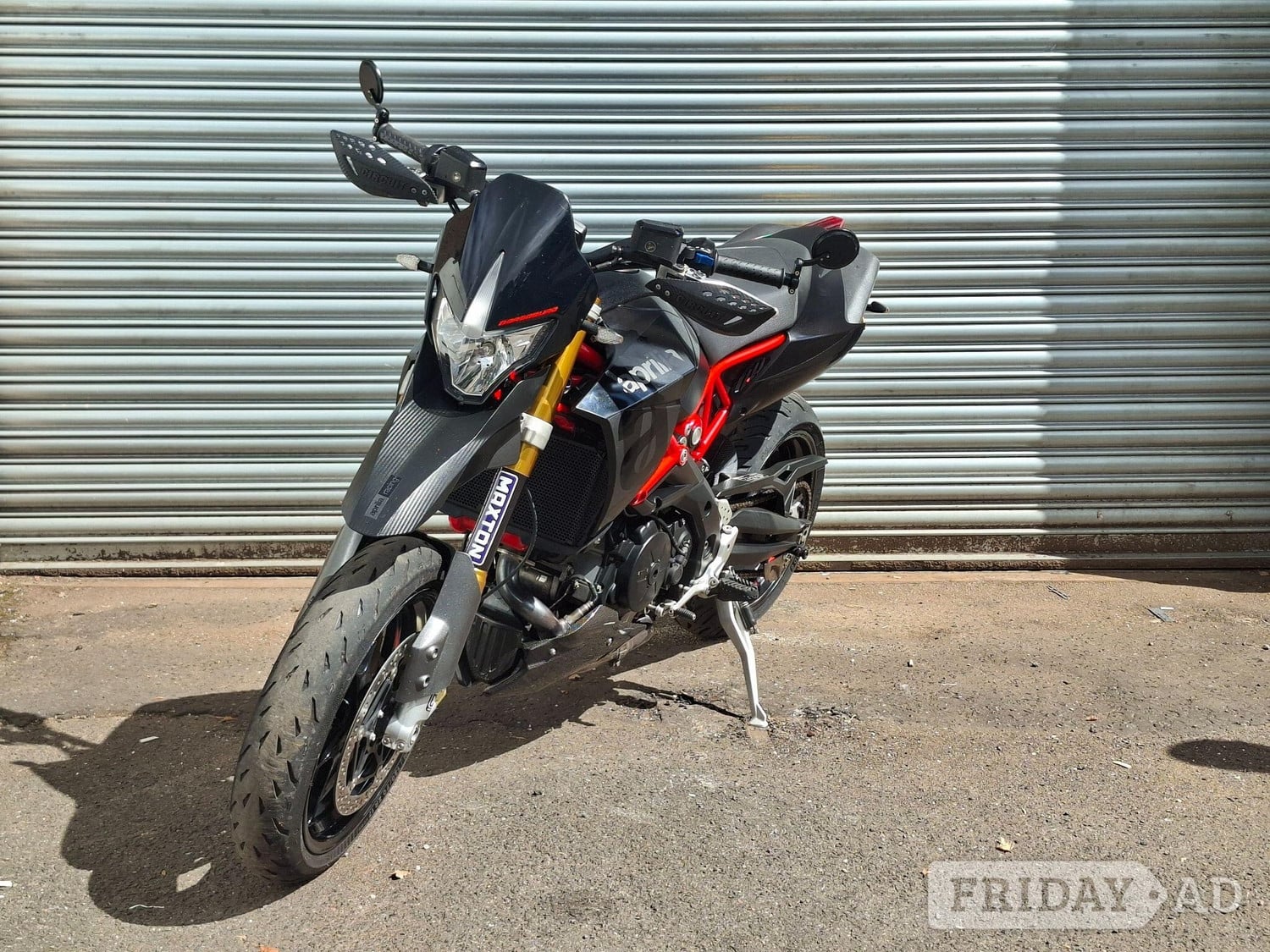 Aprilia Dorsoduro 2018 - Motorbikes, Scooters & Quads in Motherwell
