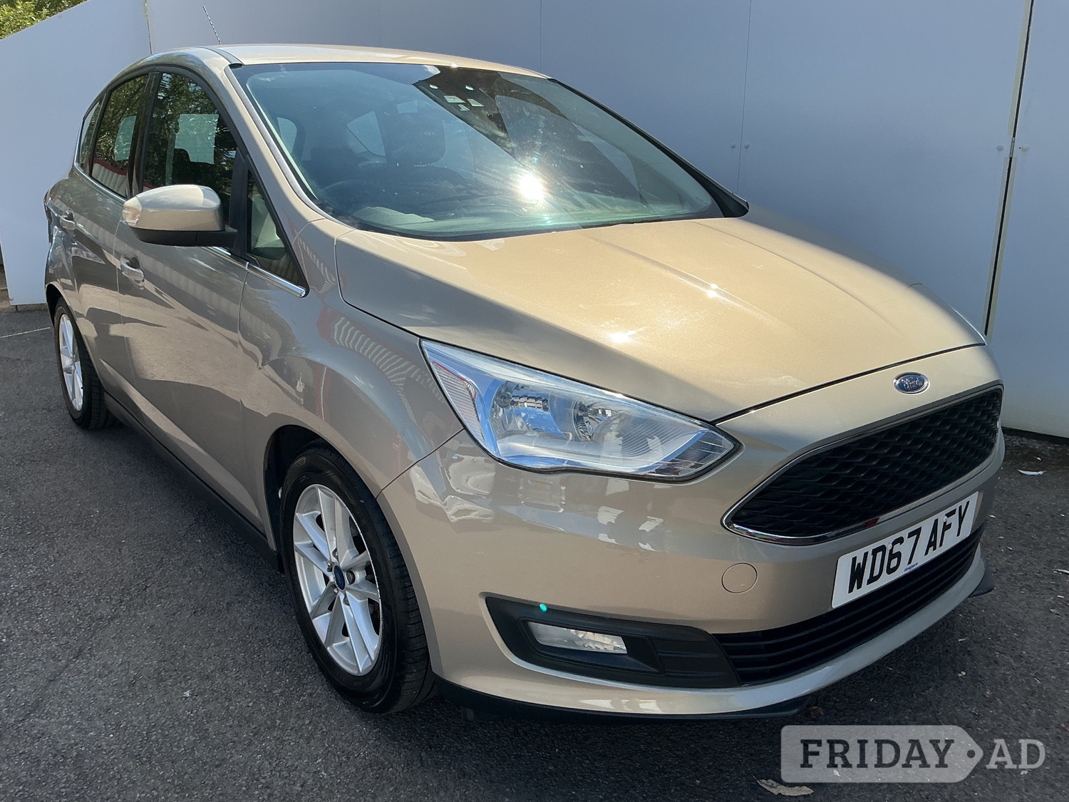 [ berth ]Ford C-MAX