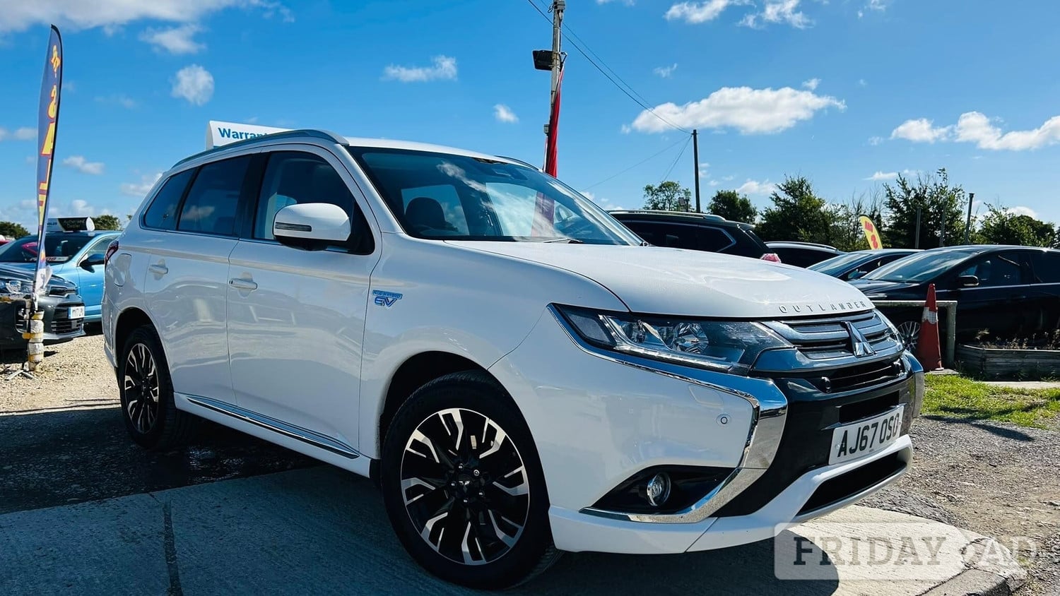 Mitsubishi Outlander 2017 in Burford