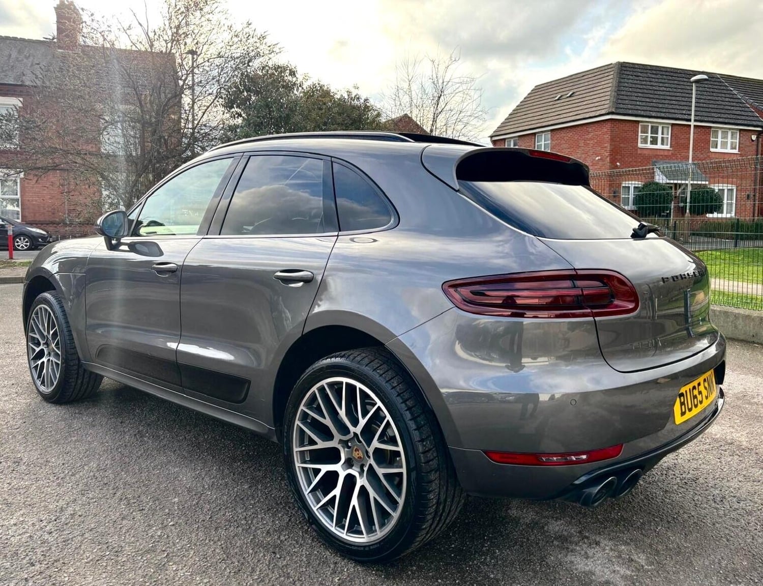 Porsche Macan 2015 - Cars in Leicester