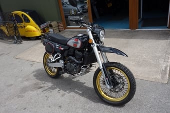 Mash Motorcycles X-Ride 2024