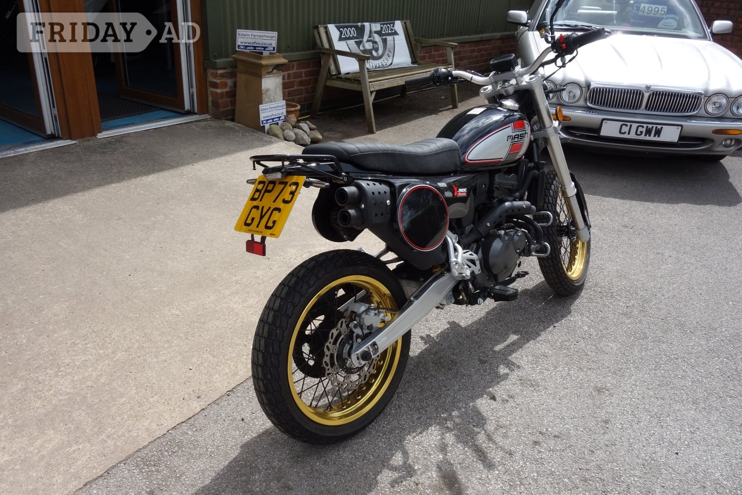 [ berth ]Mash Motorcycles 