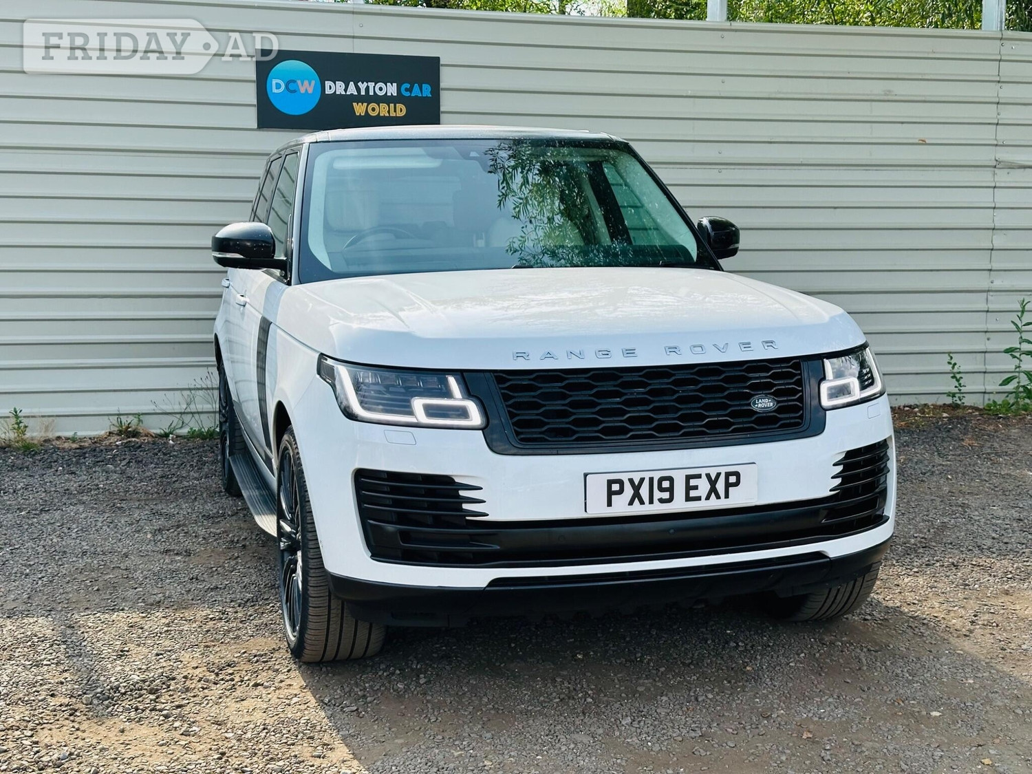 Land Rover Range Rover 2019 in Hillingdon