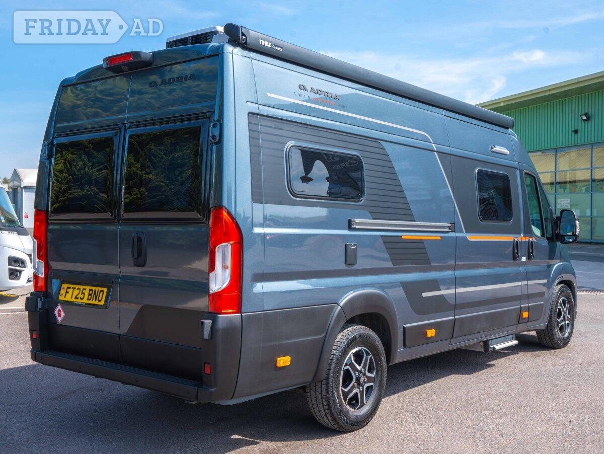 Adria Twin Sports 640 SLB 180BHP Auto Fiat 180BHP Newark