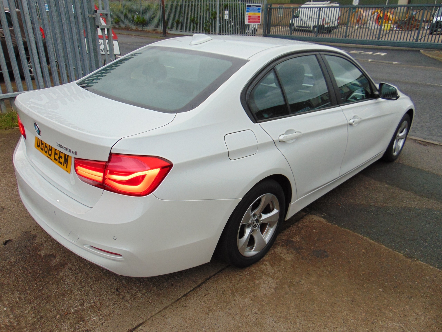 BMW 3 Series 2018 - Cars in Ashington