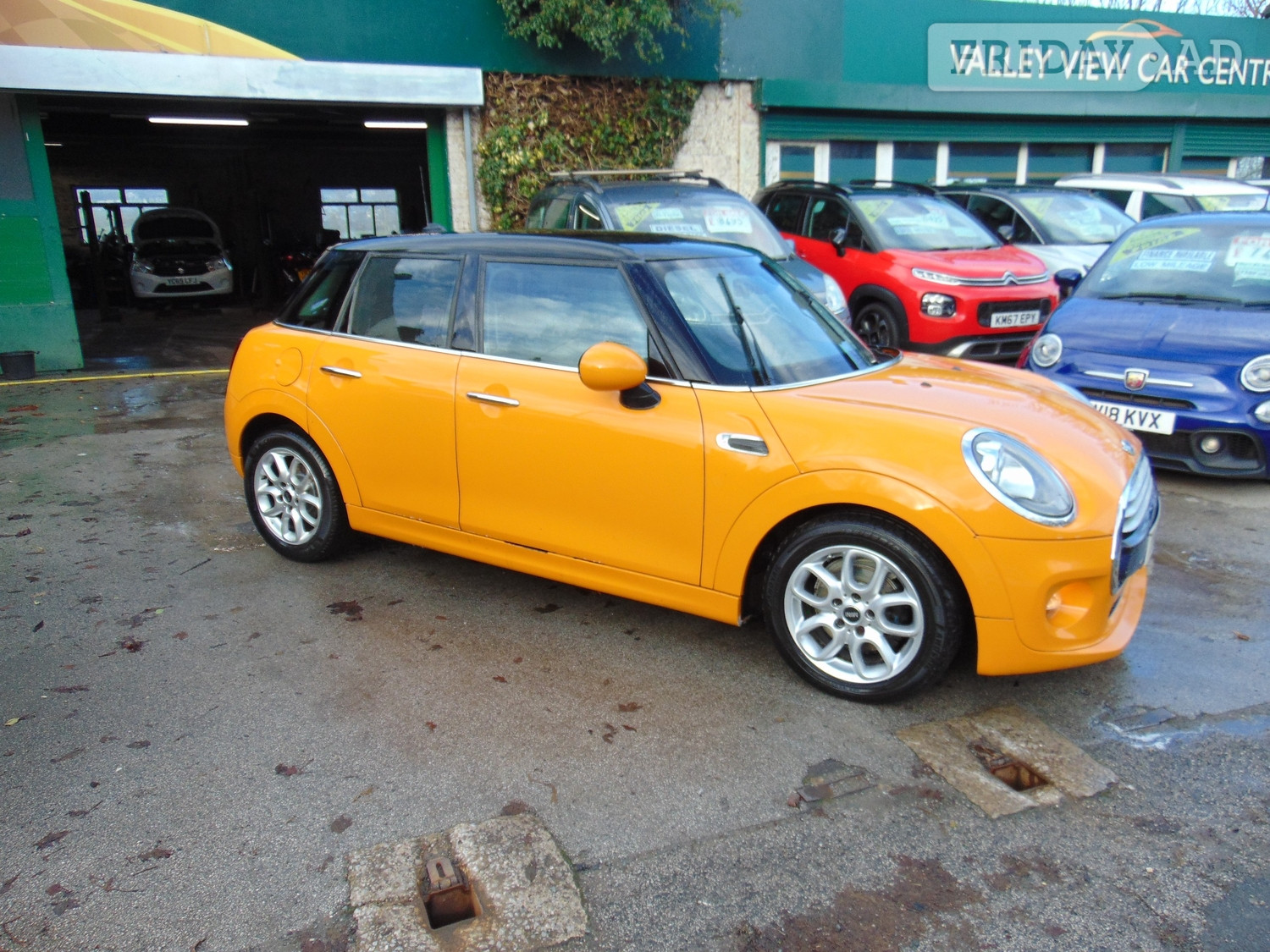 Mini Hatch 2015 in Keighley