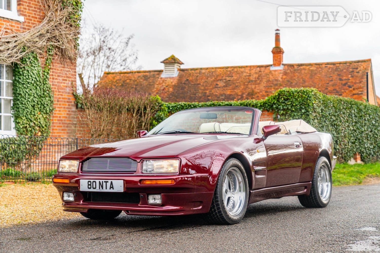 Aston Martin Virage 1996 in Reading