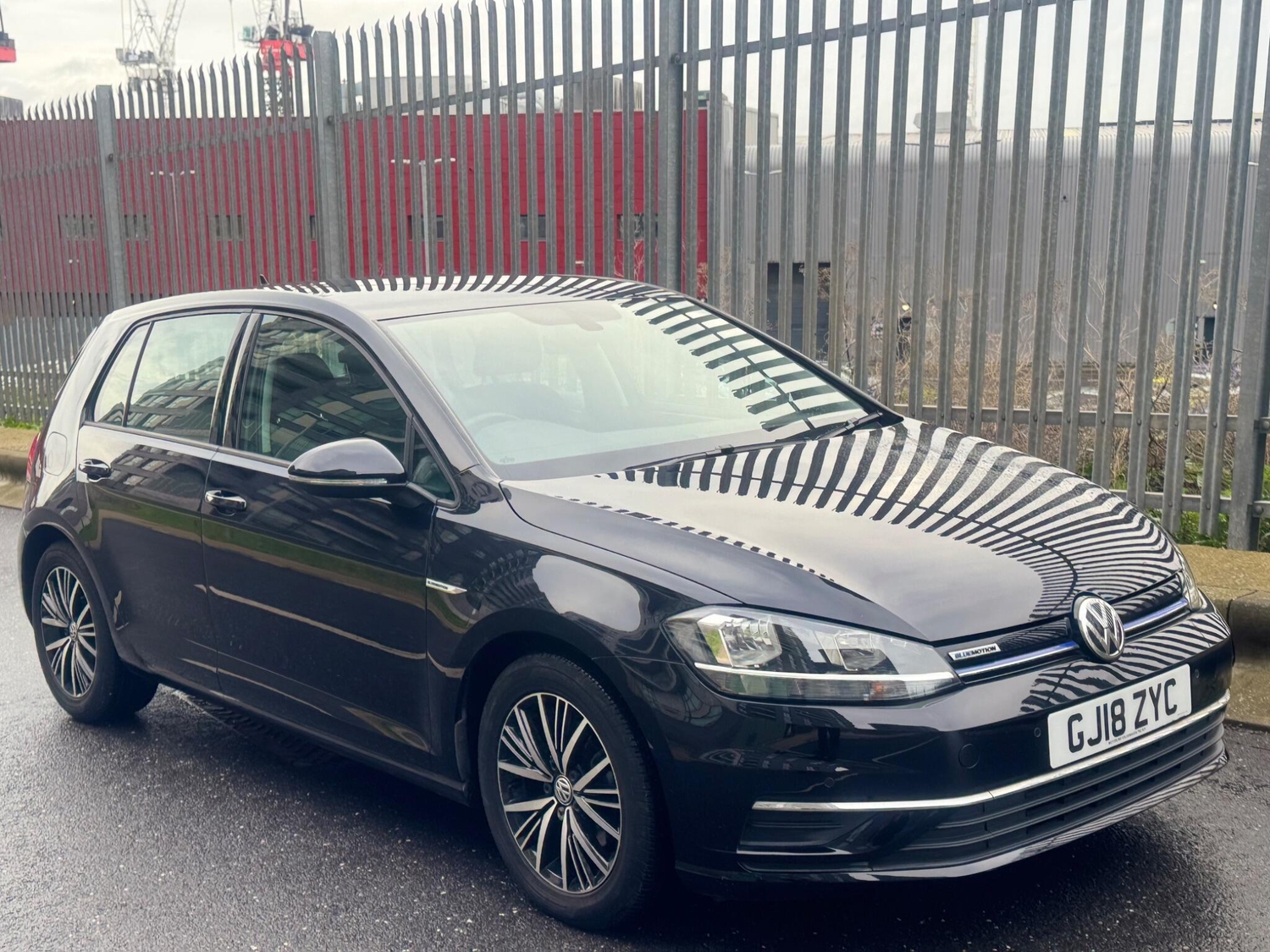 Volkswagen Golf 2018 - Cars