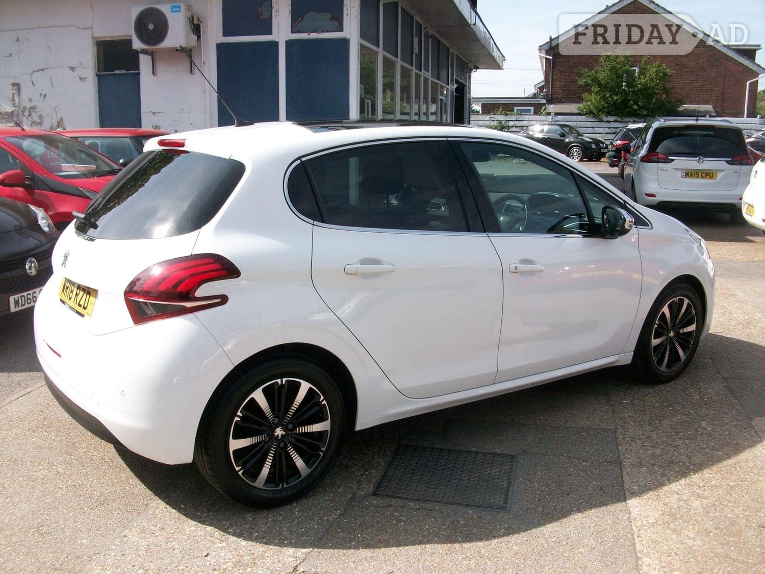 Peugeot 208 2018 - Cars in Eastleigh