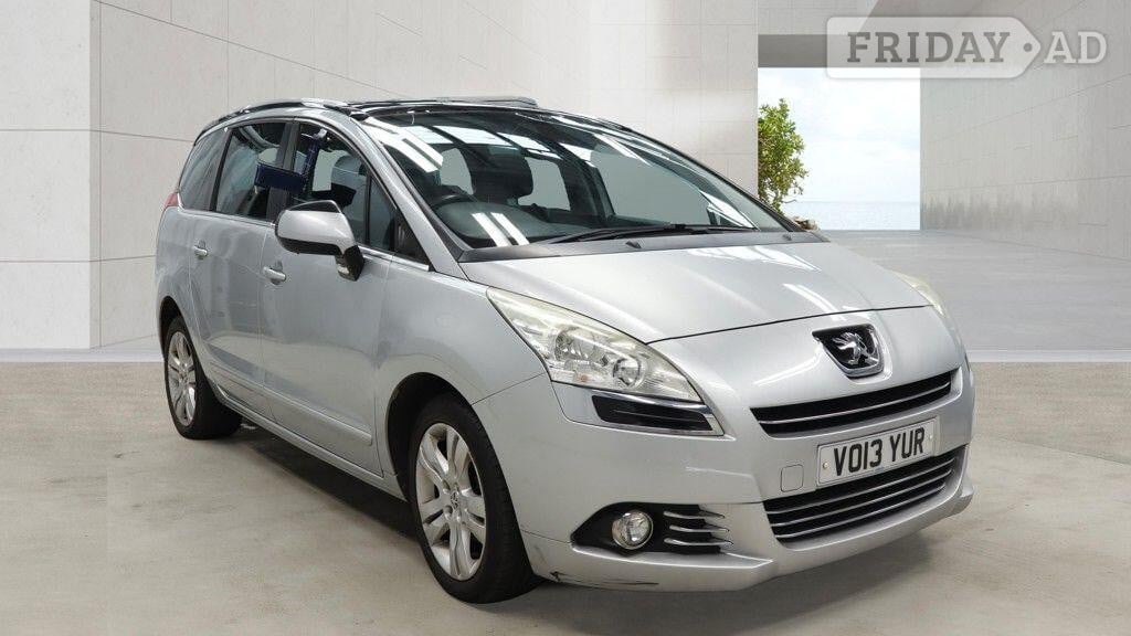 Peugeot 5008 2013 in Winchester