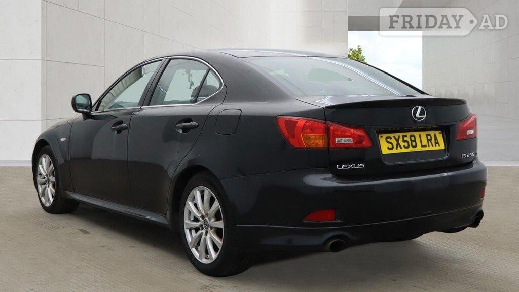 [ berth ]Lexus IS