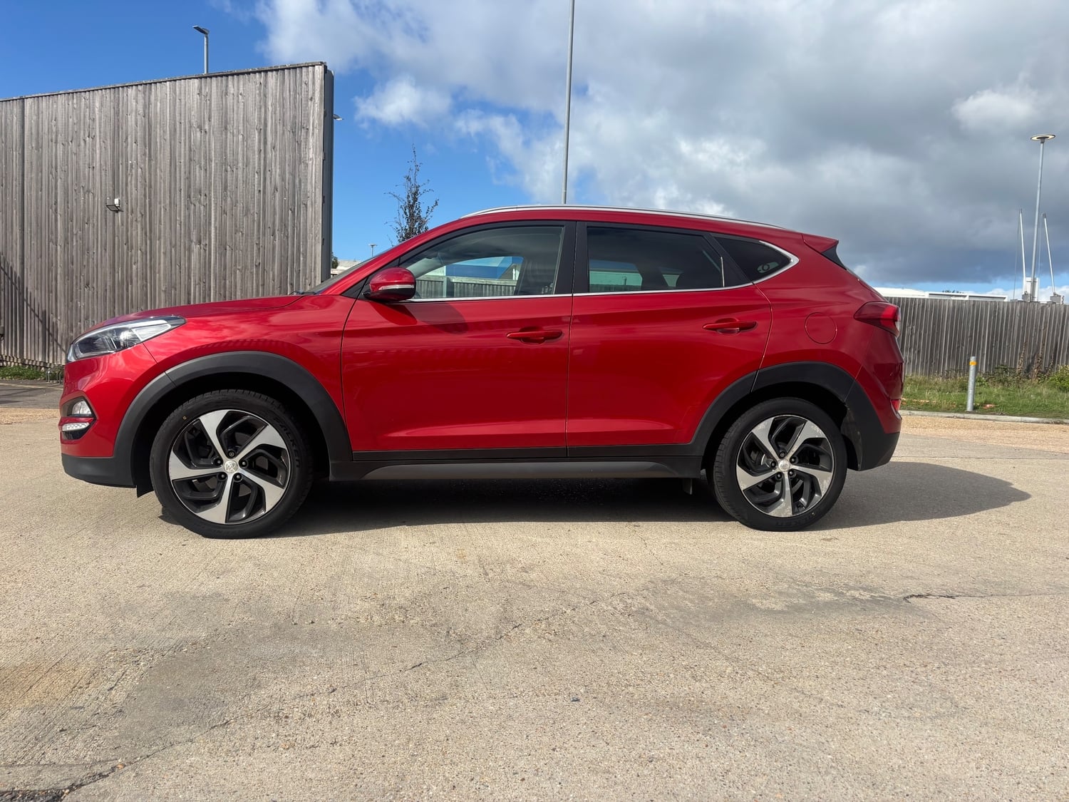 Hyundai Tucson 2016 - Cars in Portsmouth