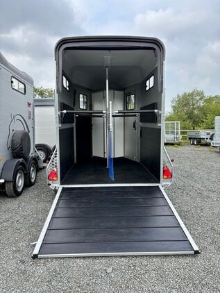 Cheval Liberte Touring Country Saddle Room  Horse Trailer - Trailers & Horseboxes
